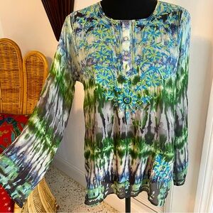 QUO-TA-TION Silk Embroidered Shift Shirt! Tie Dye Look! Pullover! Lightweight